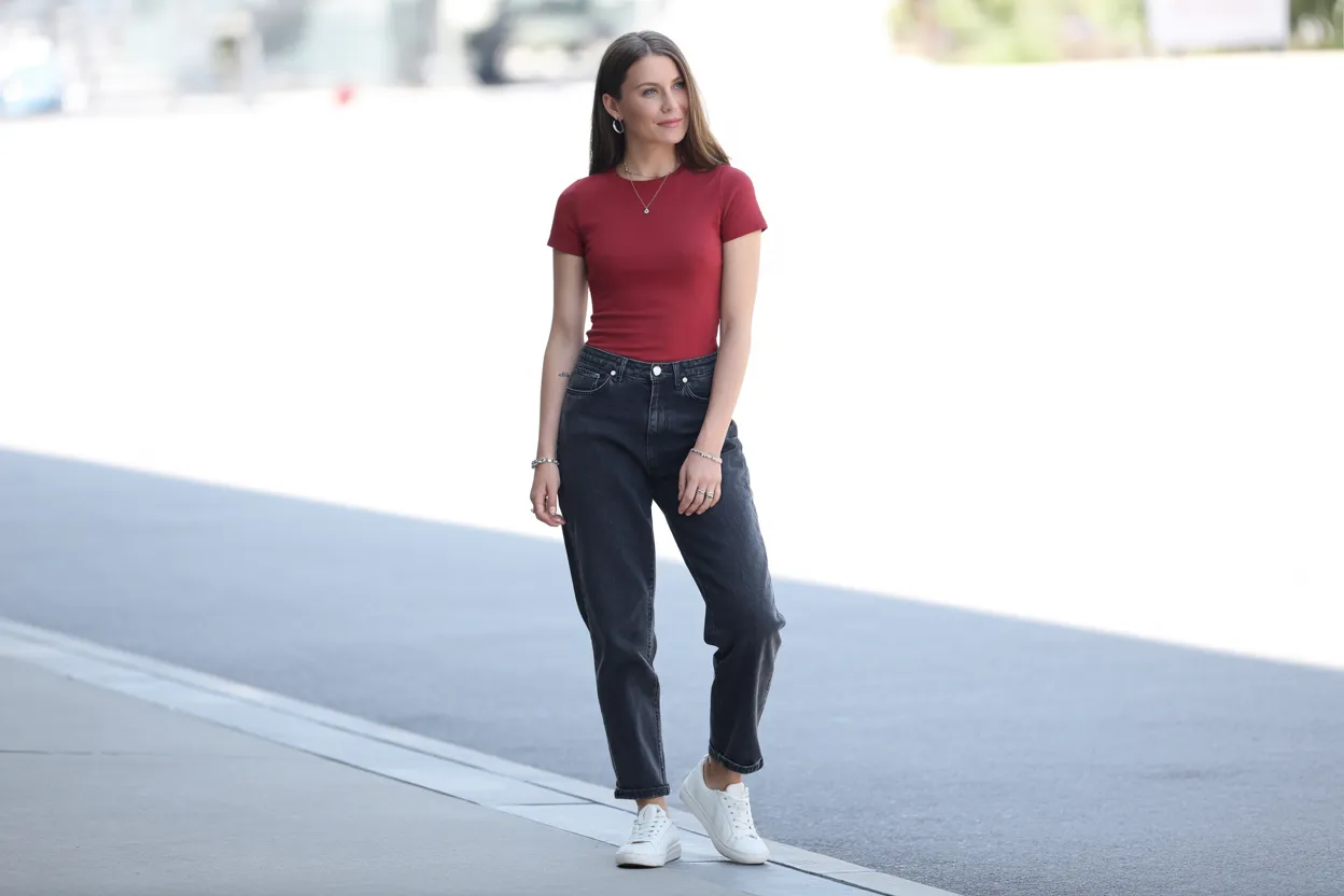 Minimal Red And Denim